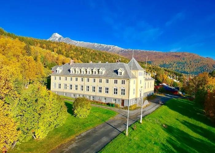 Solhov, Castle Of The Lyngen Alps